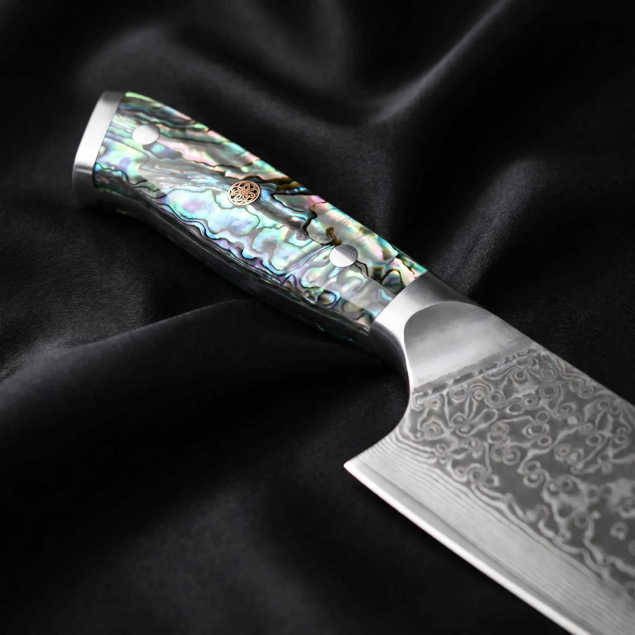 Umi Series Nakiri Vegetable Knife — Macro.jpg