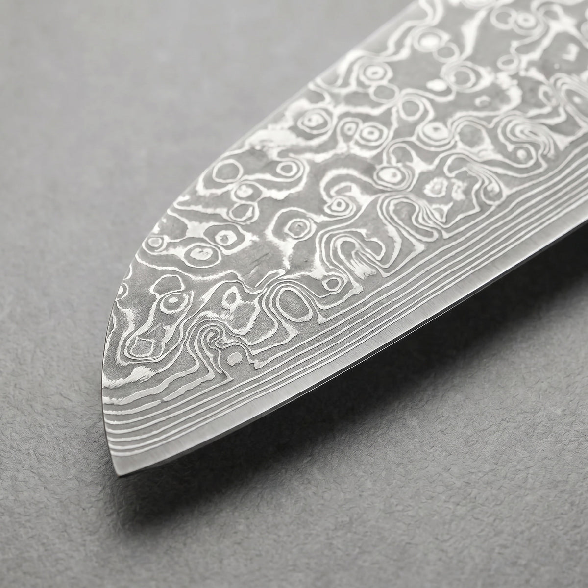 Masahira Damascus Santoku Knife — 10Cr15CoMov Core, Sycamore Handle (7.1 in)