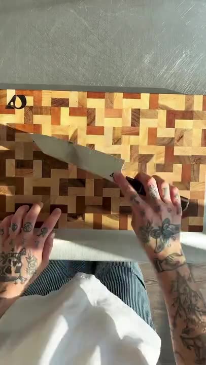 End-grain board detail